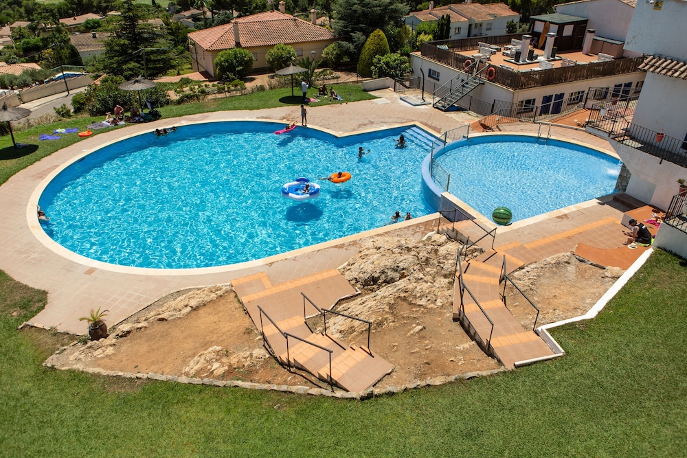 APARTAMENTOS TORREVELLA 34/37