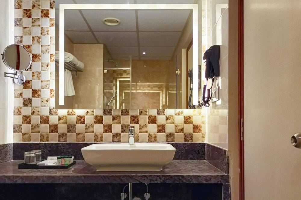 Quality Inn Rockwell Grand, Bangalore 52/55
