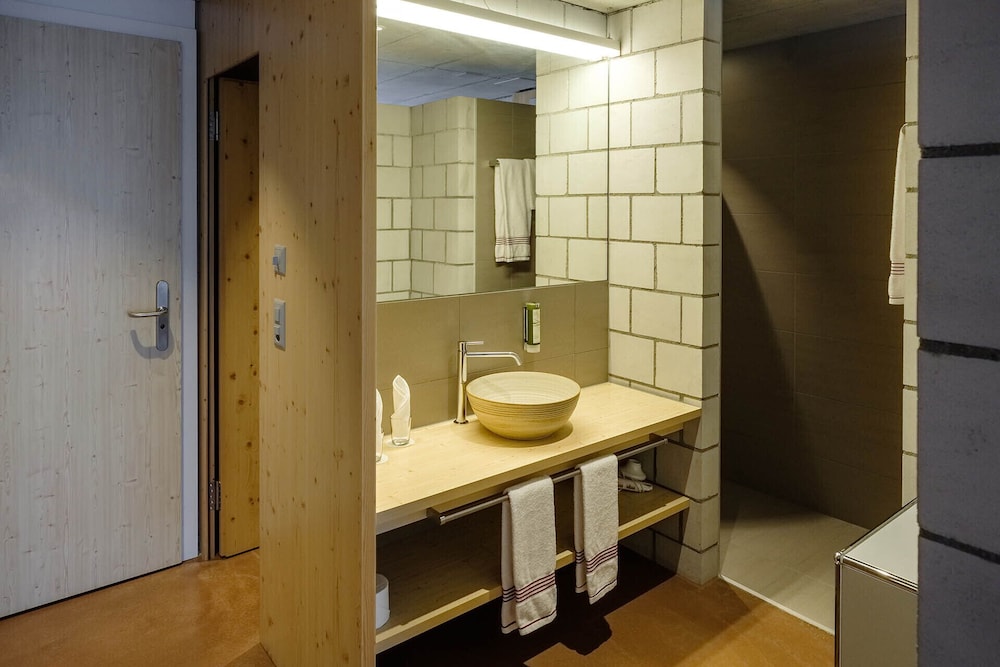 Hotel Seaside ABZ Spiez 31/39