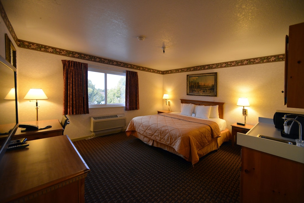 Cherry Orchard Inn 7/45
