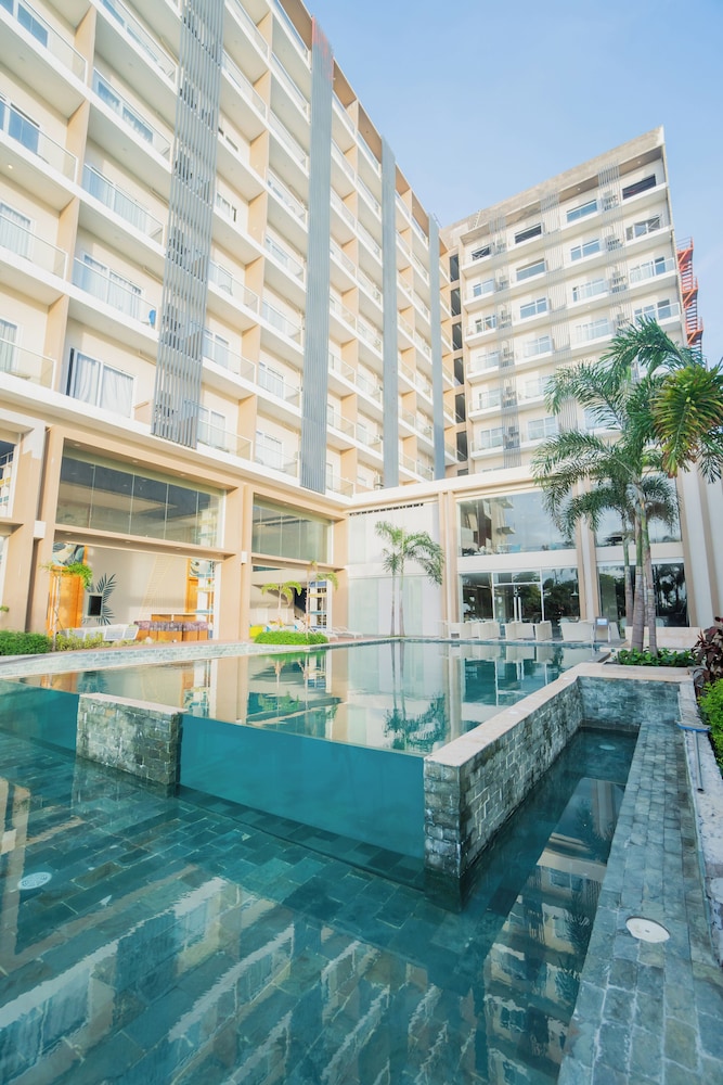 Solea Palm Resort in CORDOVA