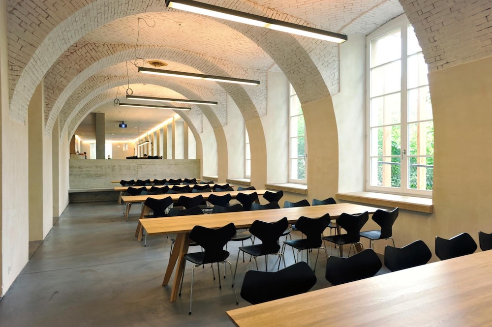 Youth Hostel Basel 46/53