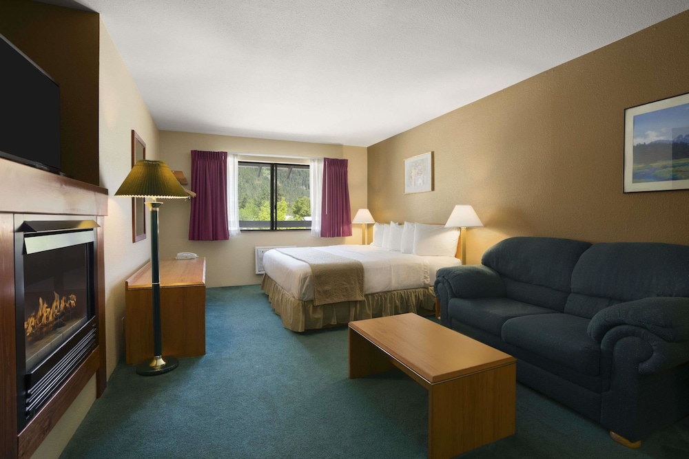 Howard Johnson by Wyndham Leavenworth 16/27