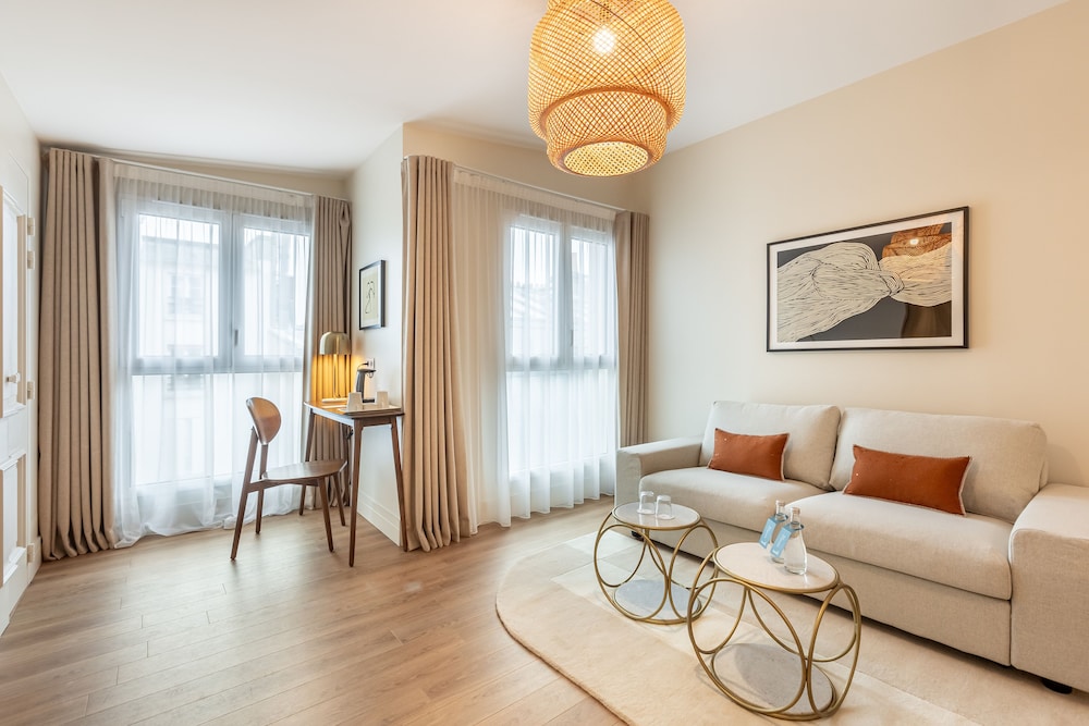 Hotel Celeste Batignolles Montmartre 15/26