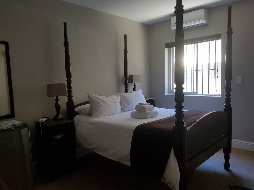Melkbosch Guesthouse 18/50