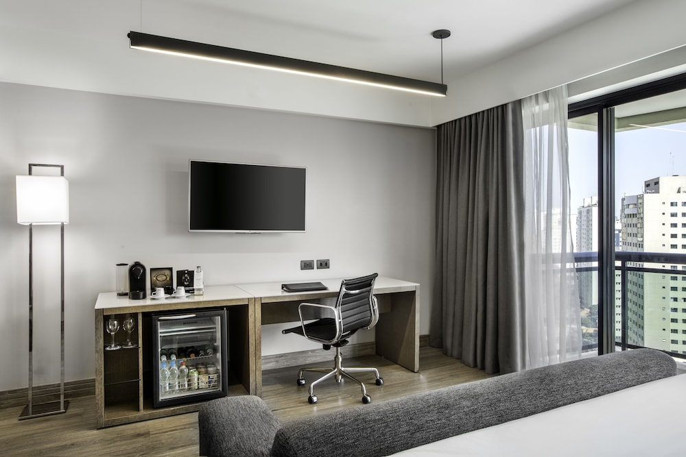 Melia Ibirapuera 66/77