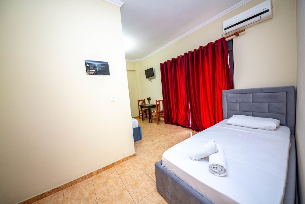 Hotel Primavera 28/50