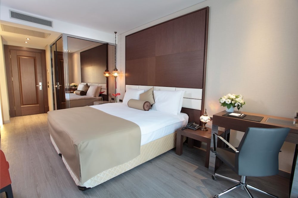Istanbul Dora Hotel 12/66
