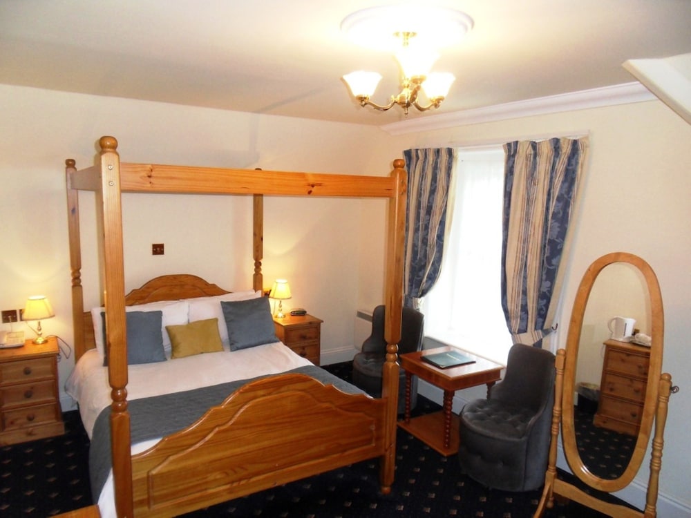 Luccombe Hall Hotel 14/75