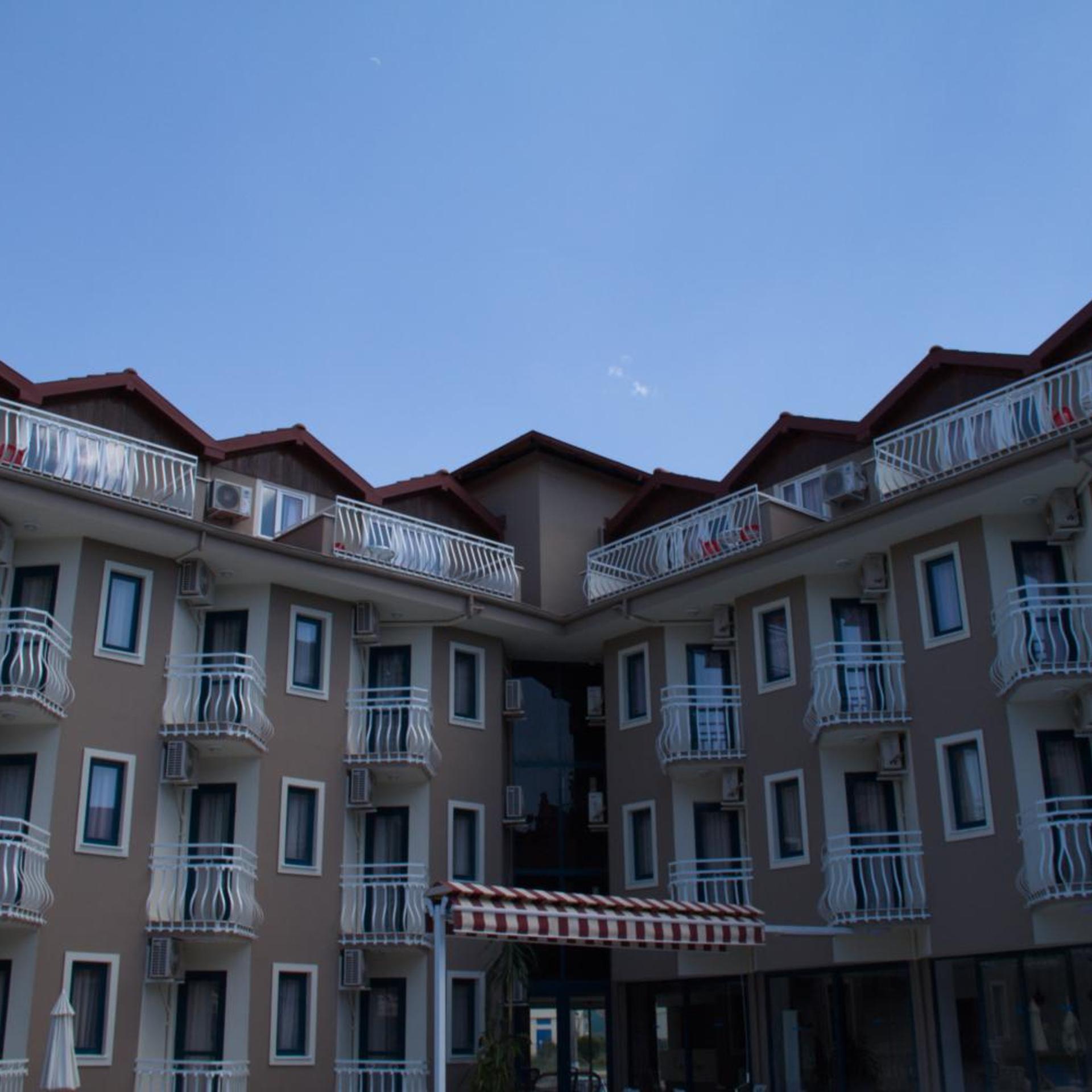 Remer Hotel 5/50