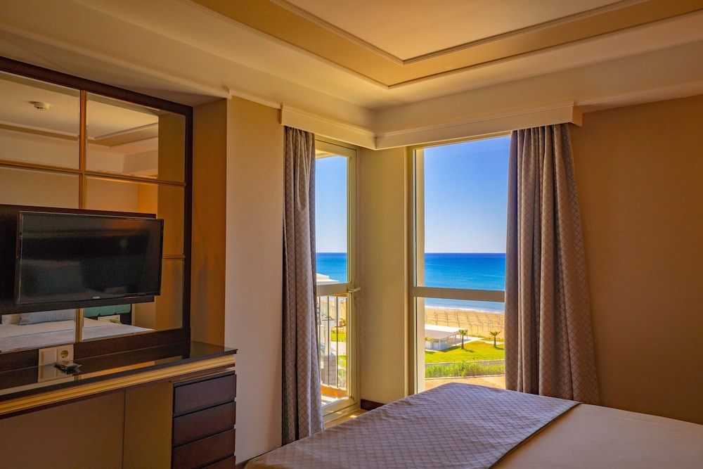 Royal Atlantis Resort Spa 40/69