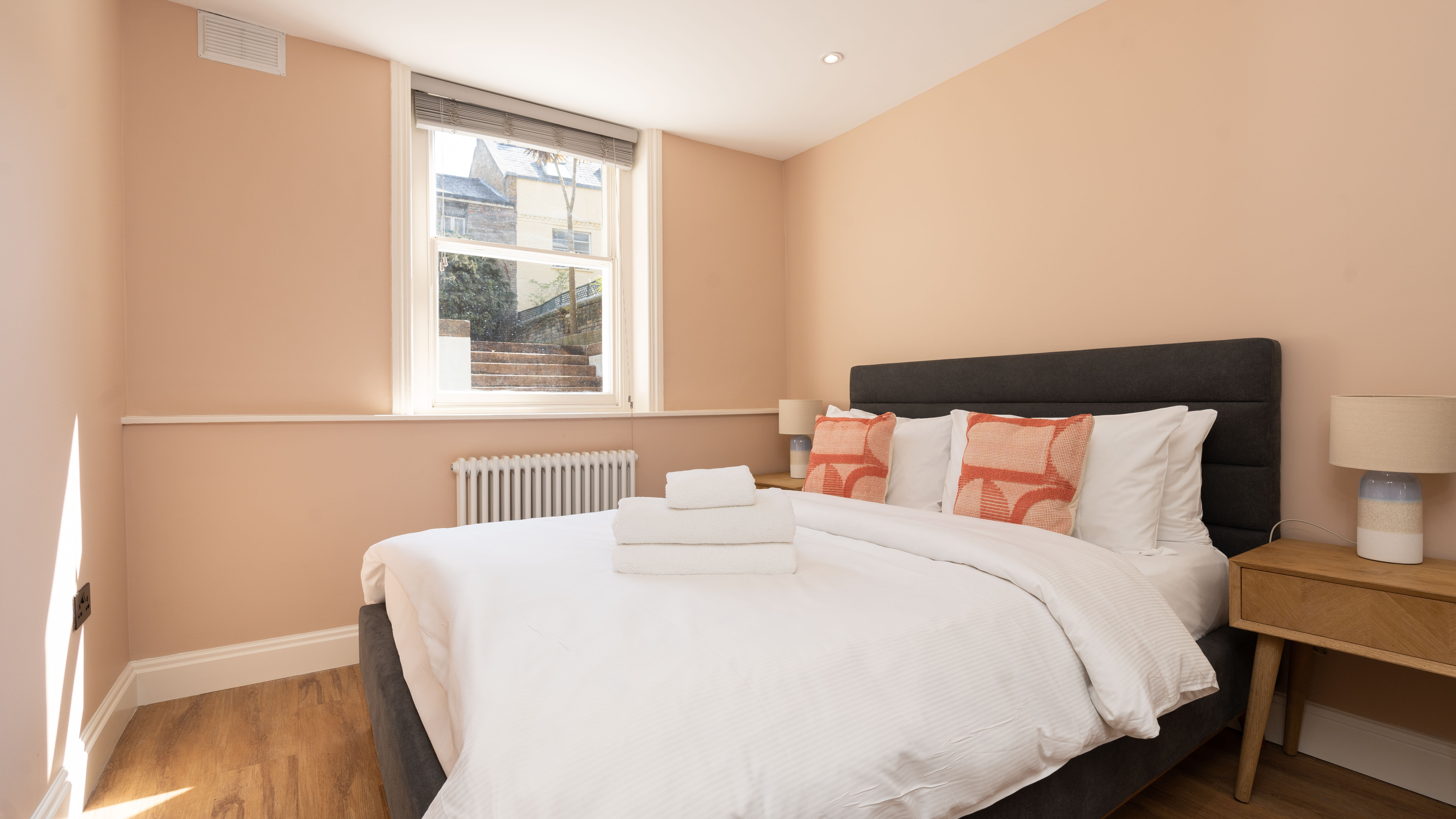 1 BEDROOM, GARDEN