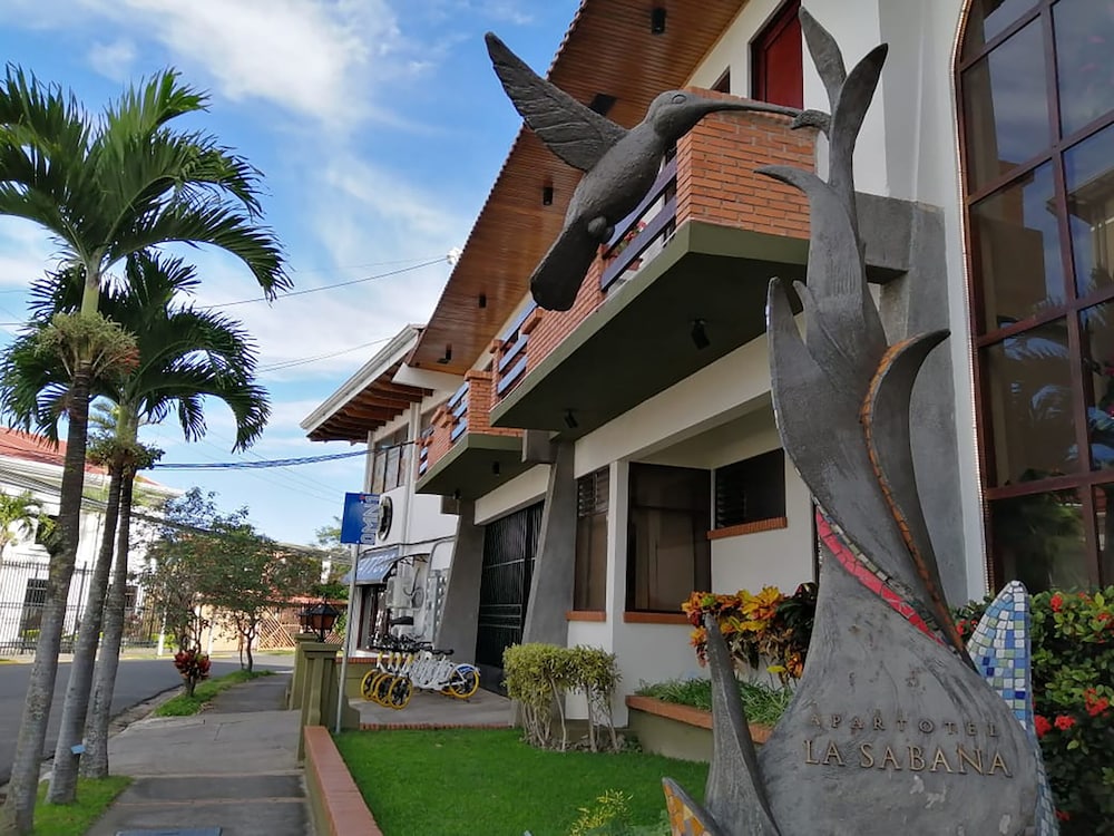Hotel Suites And Apartments La Sabana 2/39