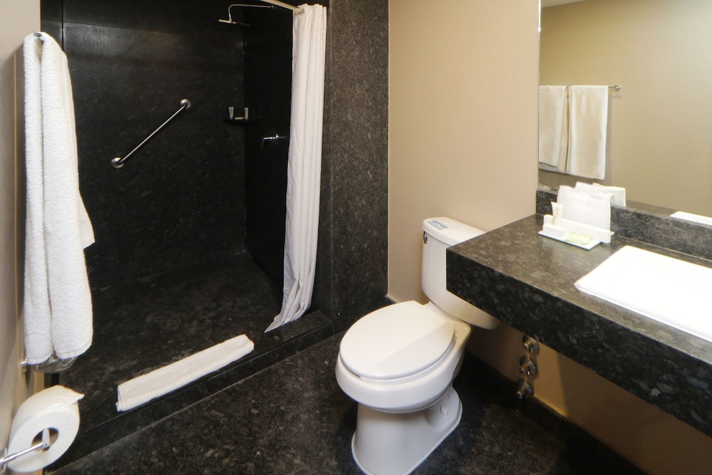 City Express Suites by Marriott Tijuana Rio 46/50