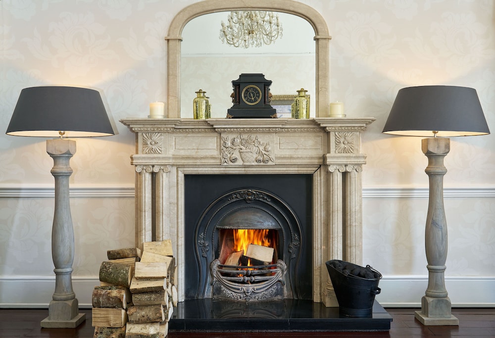 Summerhill House 7/50