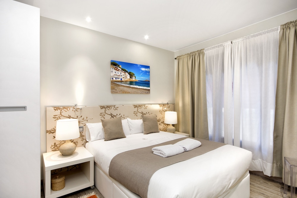 2 BEDROOMS, APARTMENT