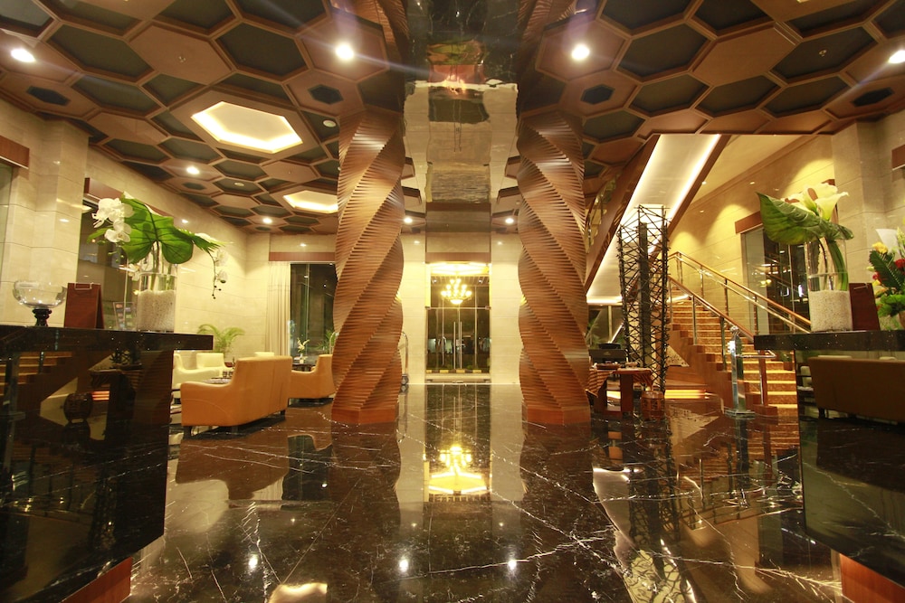 Fox Hotel Nagoya Batam 55/69