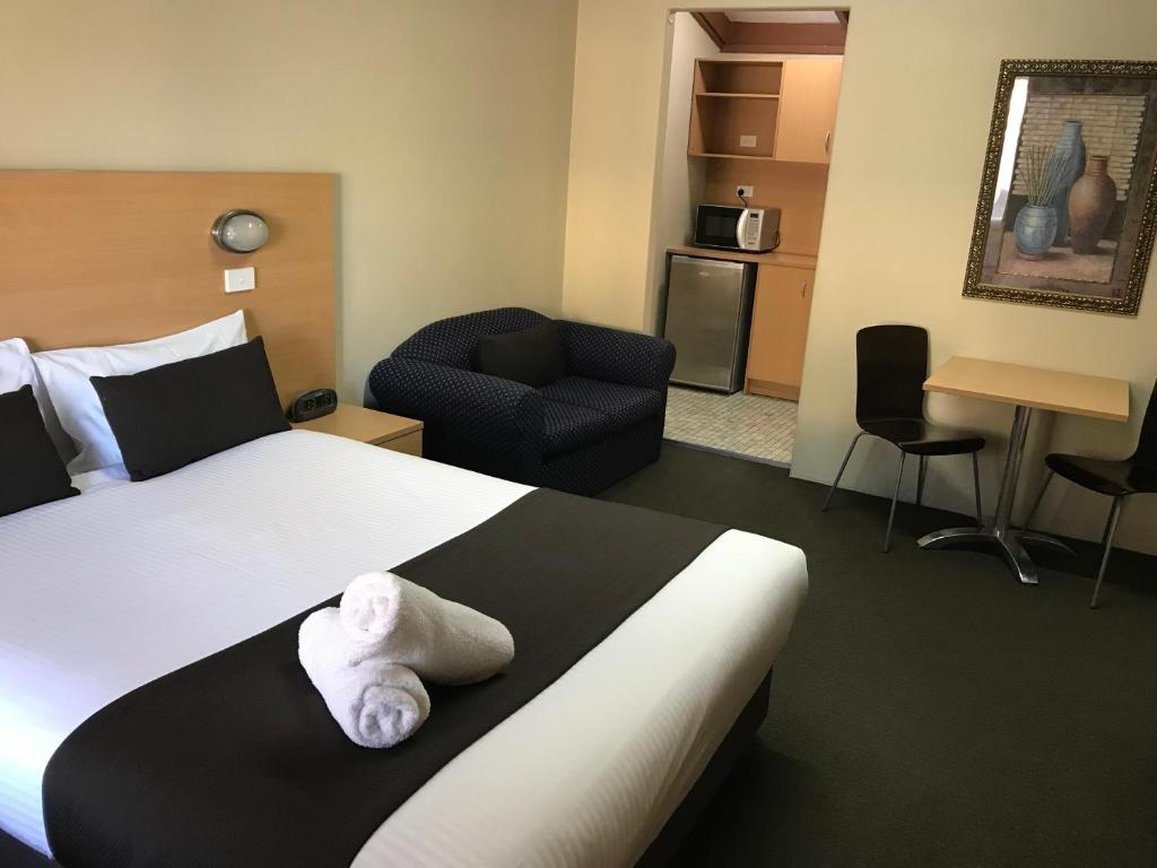 Hideaway Motor Inn 21/52