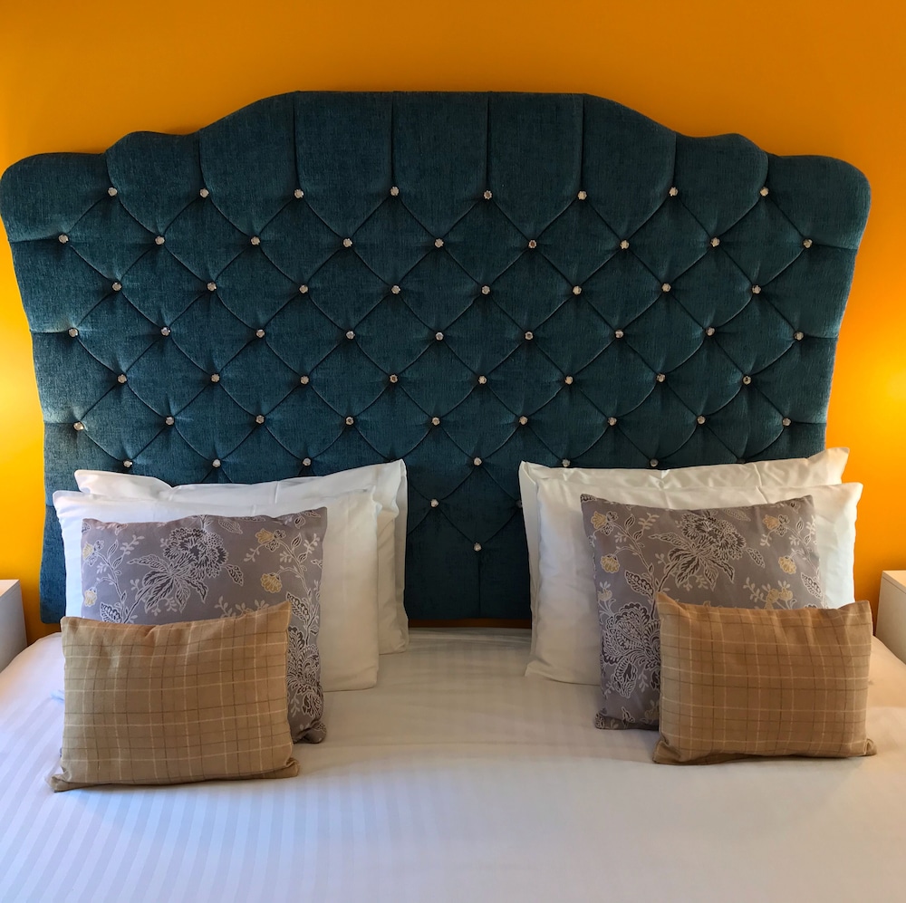 The Millbrook B & B 33/50