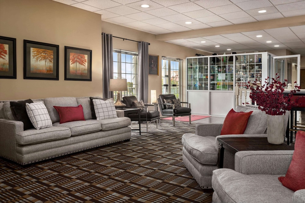 Ramada By Wyndham Pigeon Forge North 34/57