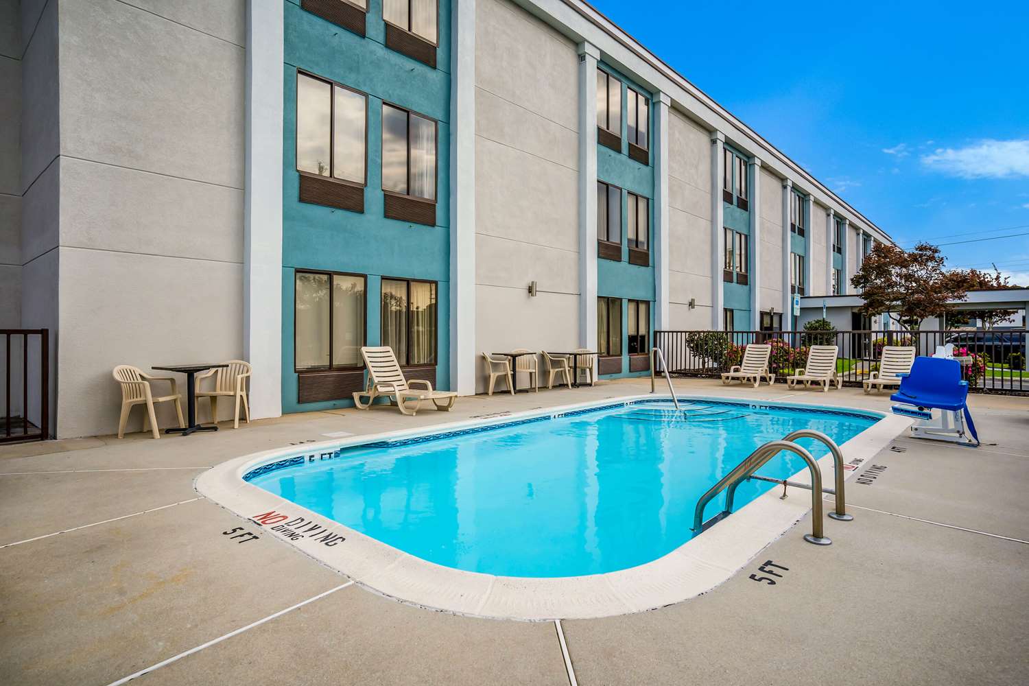 Quality Inn Jacksonville Near Camp Lejeune 15/15