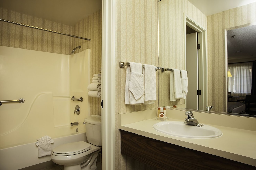 Carson Valley Motor Lodge and Suites 47/50