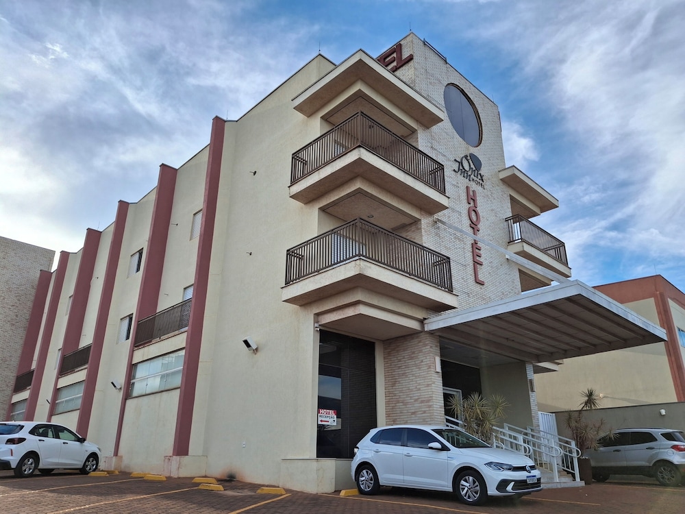 Onix Inn Hotel Cravinhos 45/50