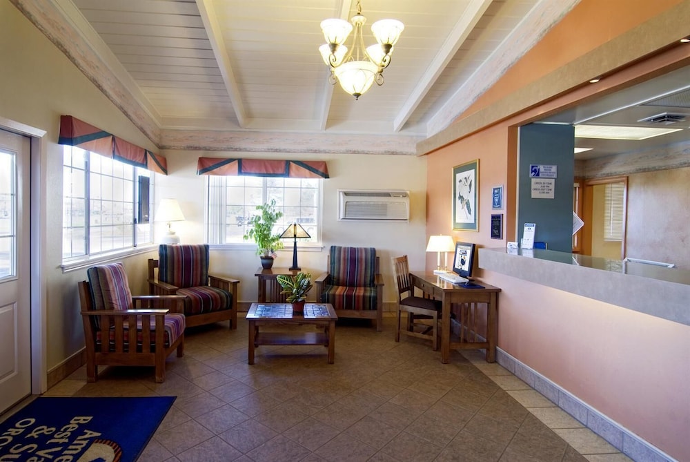 Oroville Value Suites 13/16