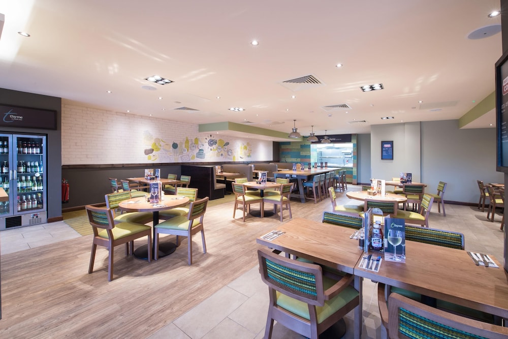 Premier Inn Basingstoke Town Centre 18/25