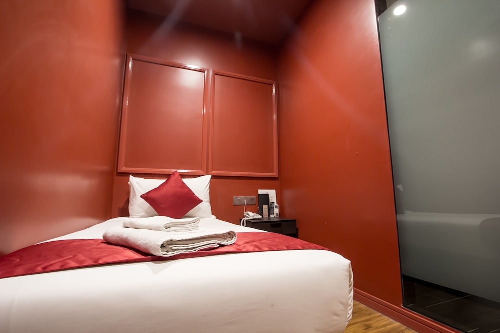 Room, Single, Single Bed, No Window
