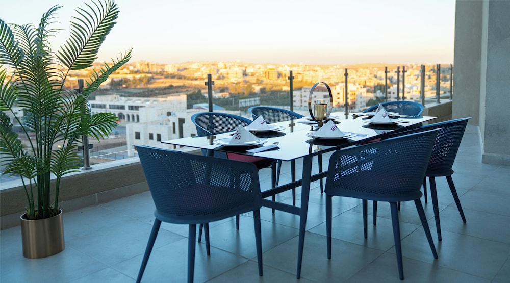 Lijam Hotel 44/50