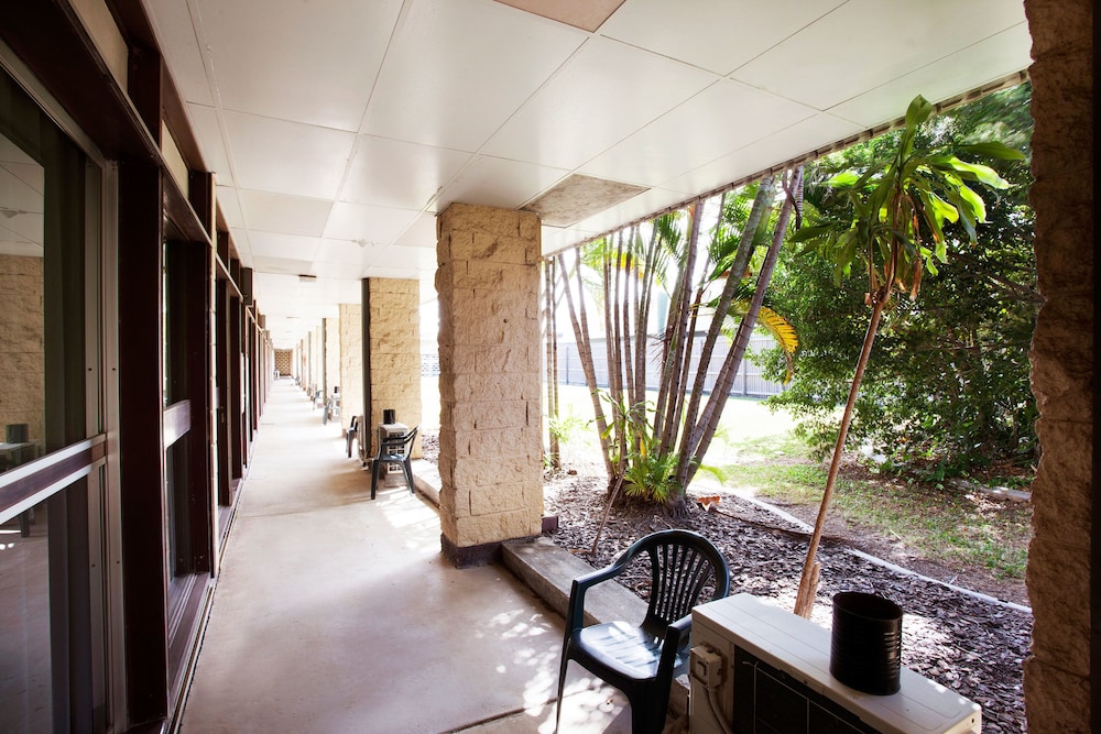 Dalrymple Hotel 41/67