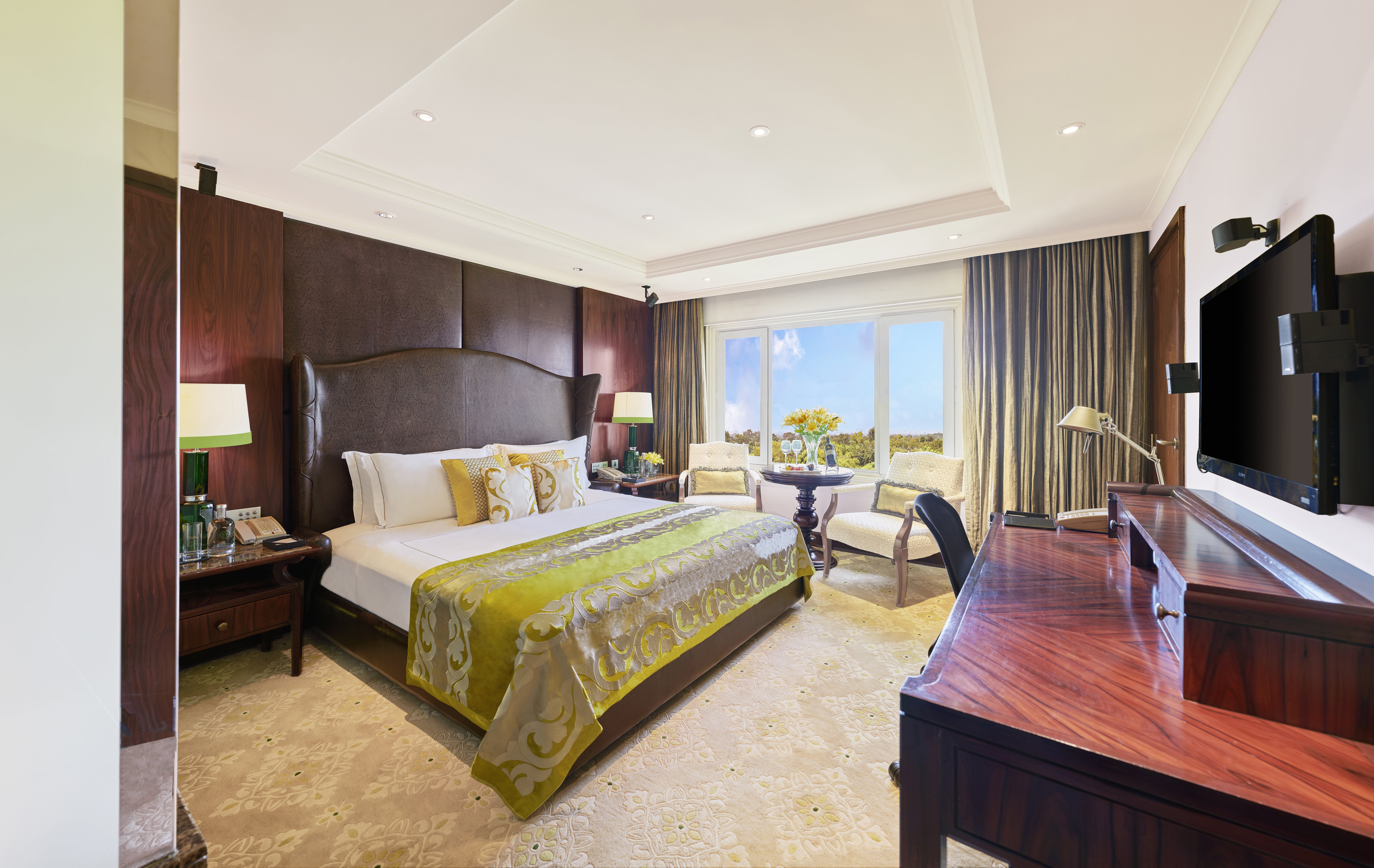 Taj Palace, New Delhi 24/80