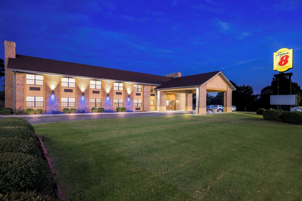 Super 8 by Wyndham Paragould 3/50