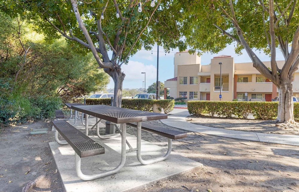 Extended Stay America Suites San Diego Fashion Valley 51/57