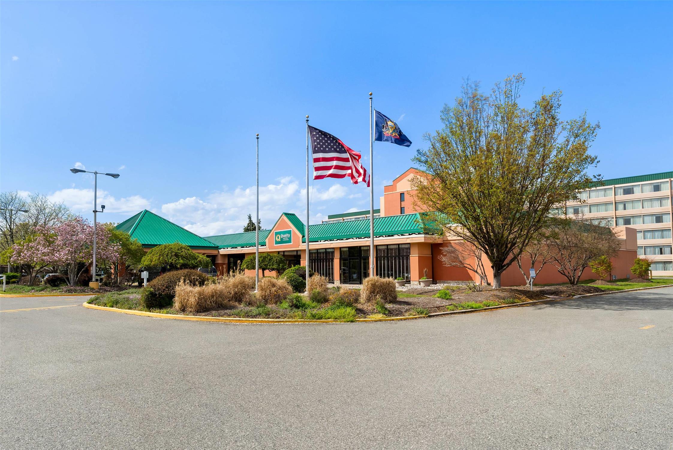 Quality Hotel Philadelphia Airport 25/27