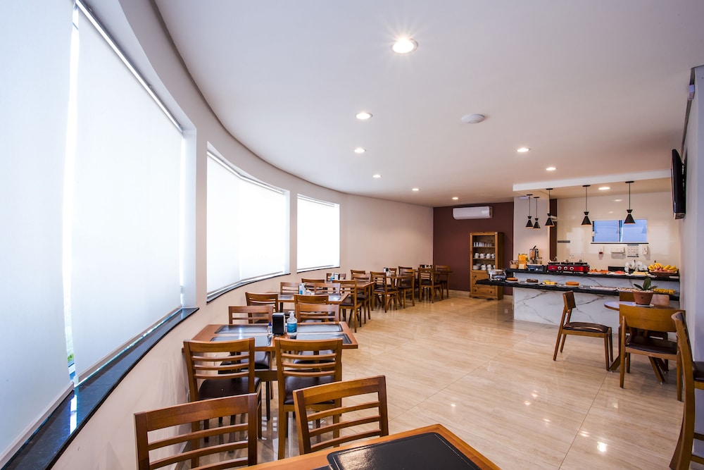Hotel Metropole Paulinia 35/50