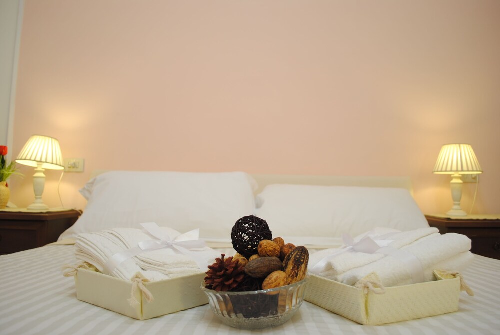 Dreaming Navona Rooms 10/20