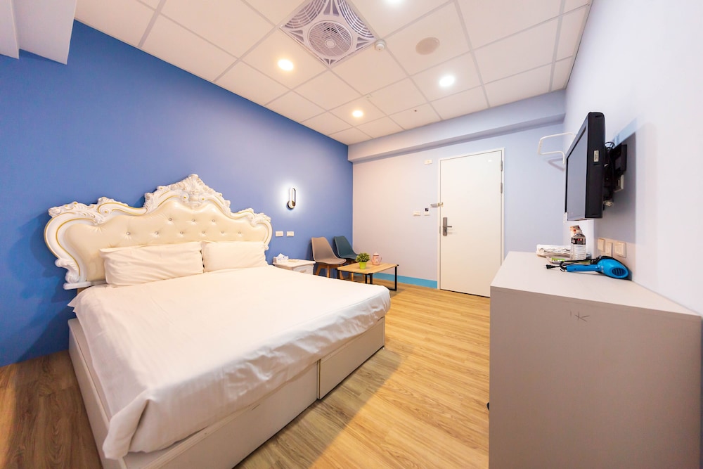 STANDARD, DOUBLE BED, NO WINDOW