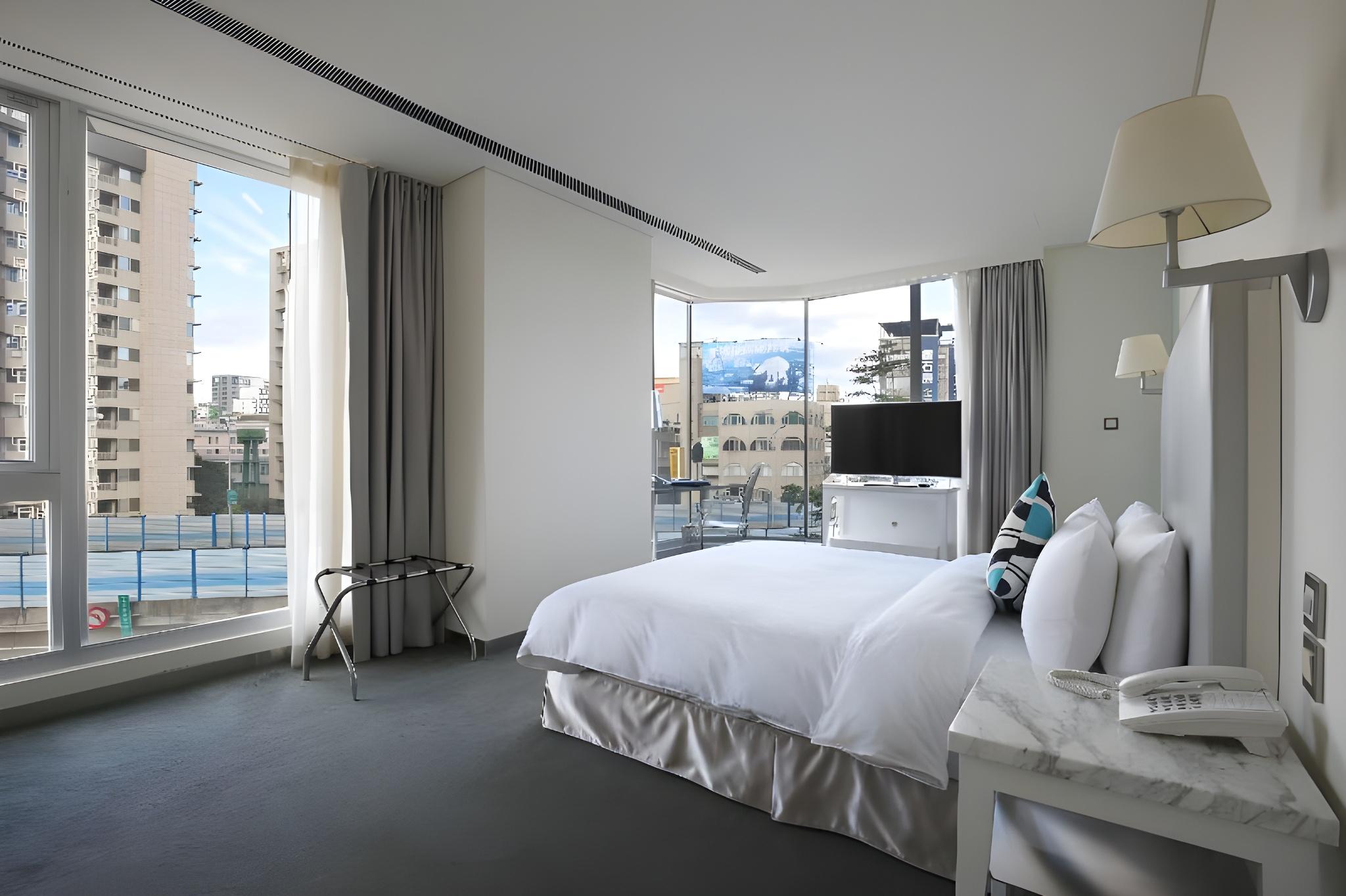 Corner Double.، Ambience Hotel 3/4