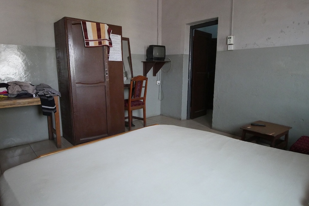 St. Sam Hotel Kamusi 9/20