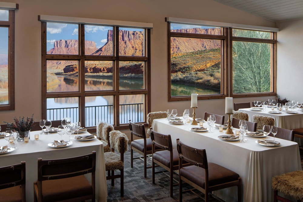 Red Cliffs Lodge 34/46