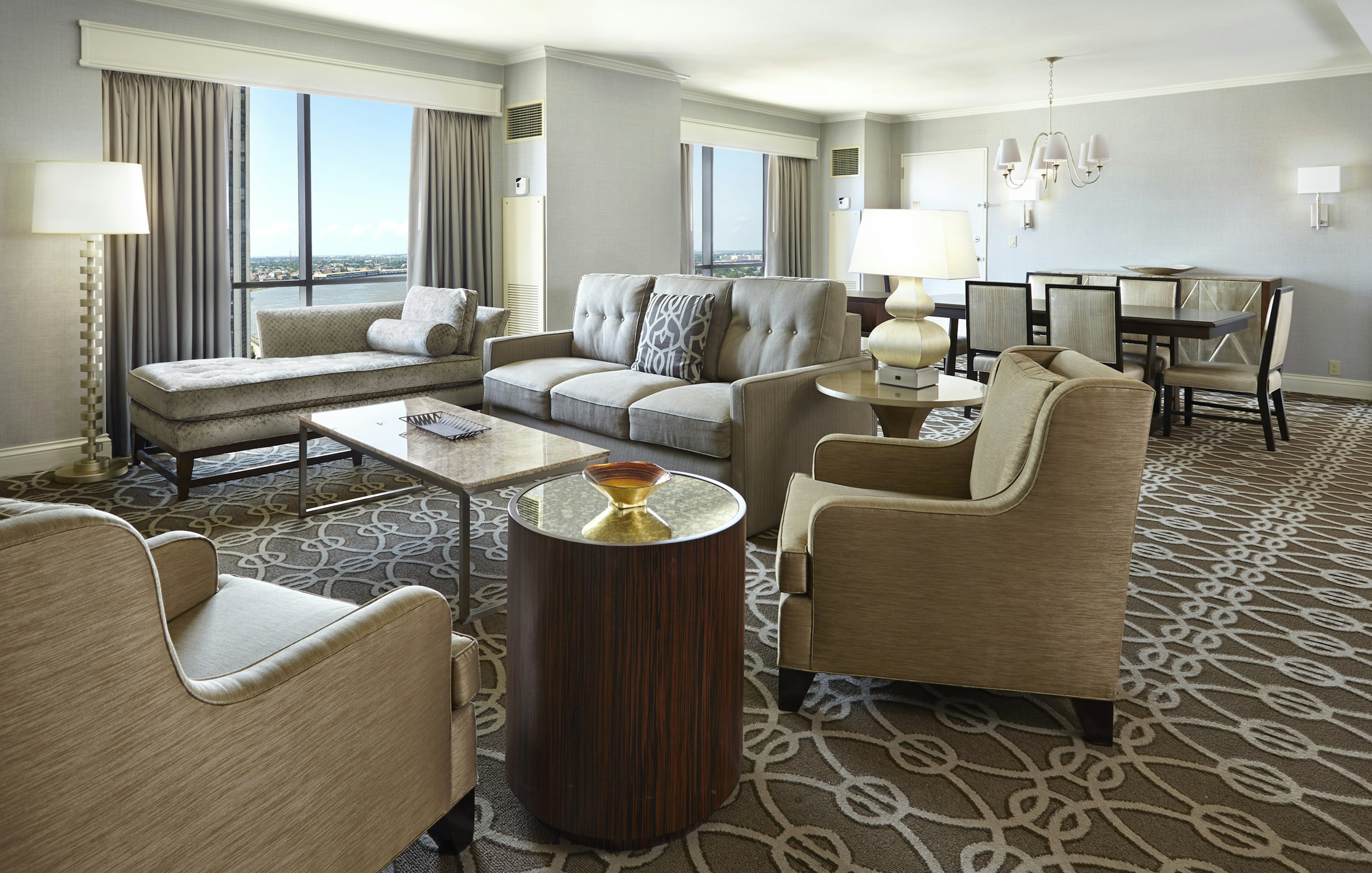 Hilton New Orleans Riverside 34/55