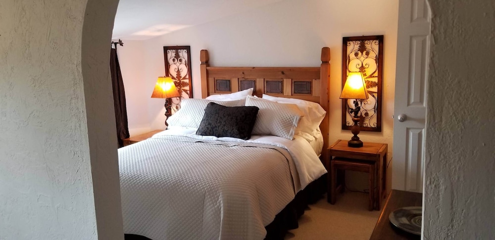 Lily Creek Lodge 7/68