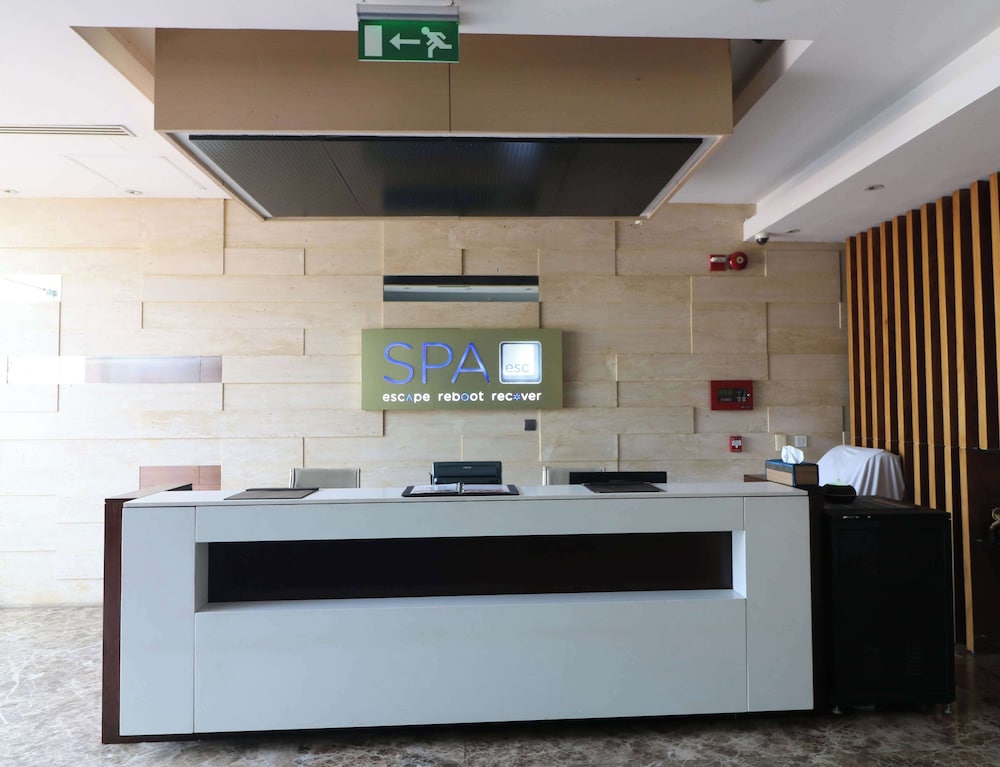 Radisson Blu Chattogram Bay View 11/70