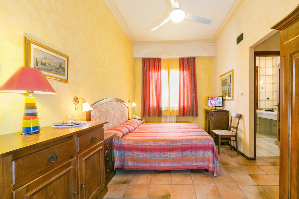 Agrihotel Elisabetta 18/60