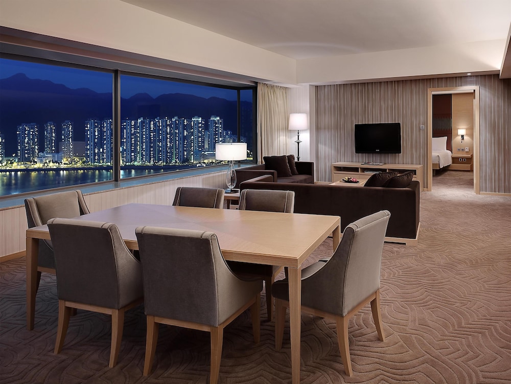 HYATT REGENCY HONG KONG SHA TIN 60/69