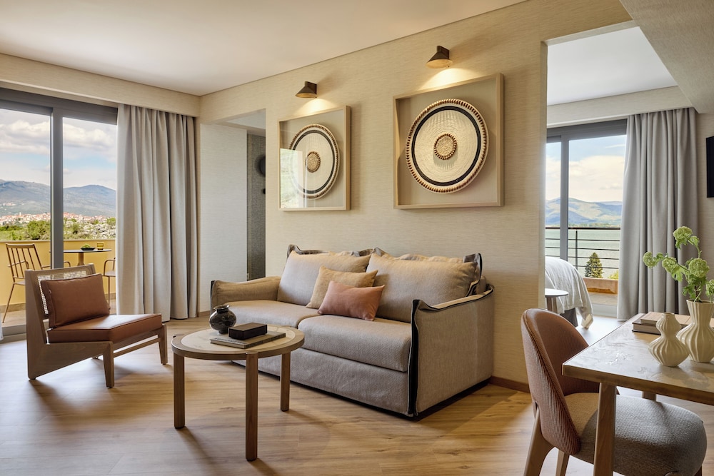 Limneon Resort & Spa 45/73