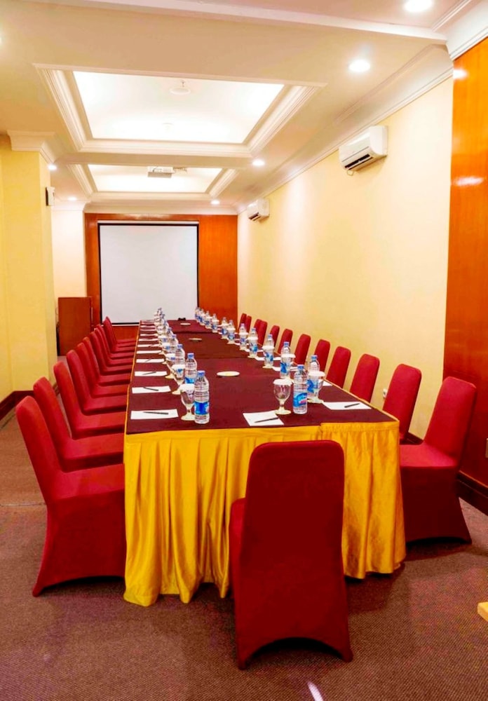 Golden Boutique Hotel Melawai 46/48