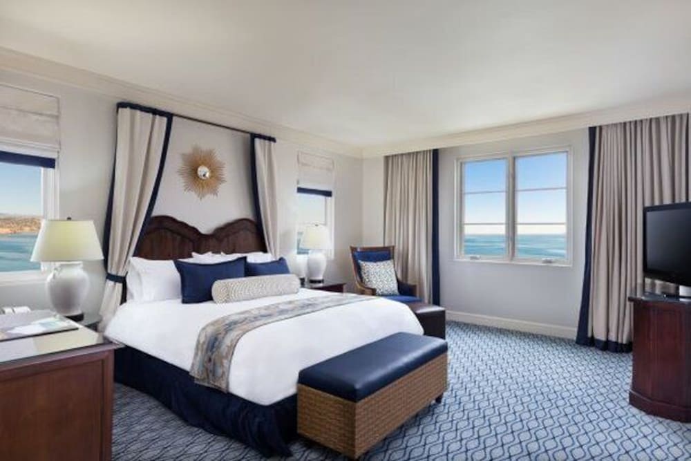 Suite, King Bed, Ocean Front